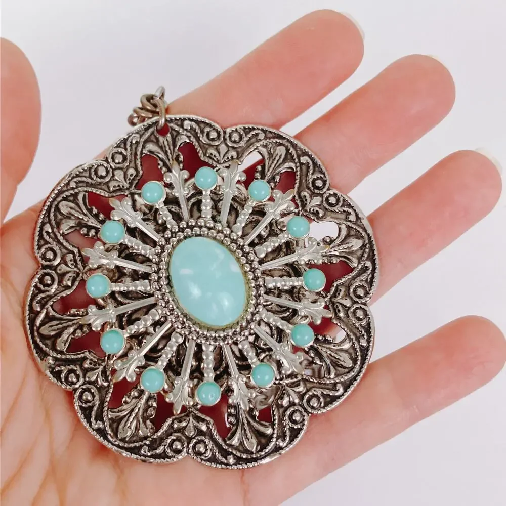 VTG Medallion Pendant Necklace Turquoise Style Cab Boho Southwestern Silver Tone